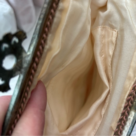 Antique beaded purse/clutch - Picture 3 of 9